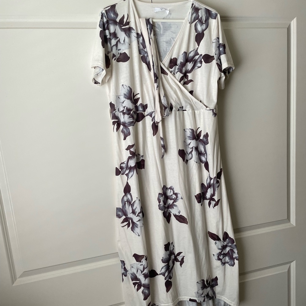 PatPat XL Dress- Maternity- Nursing Friendly